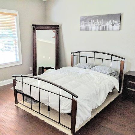 Spacious Deluxe House For You, Your Family And Friends Charlotte Dış mekan fotoğraf